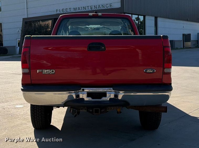 image for item FU4762 2004 Ford F350 Super Duty Ext. Cab pickup truck