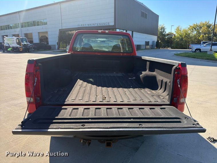 image for item FU4762 2004 Ford F350 Super Duty Ext. Cab pickup truck