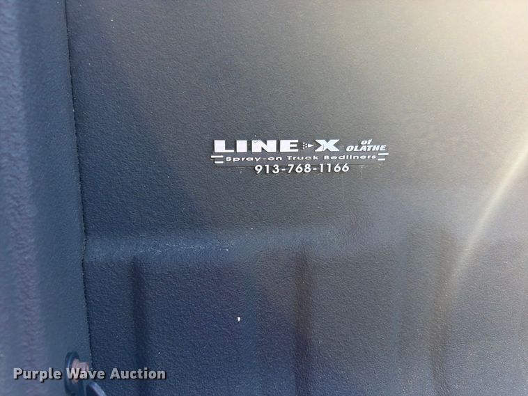 image for item FU4762 2004 Ford F350 Super Duty Ext. Cab pickup truck