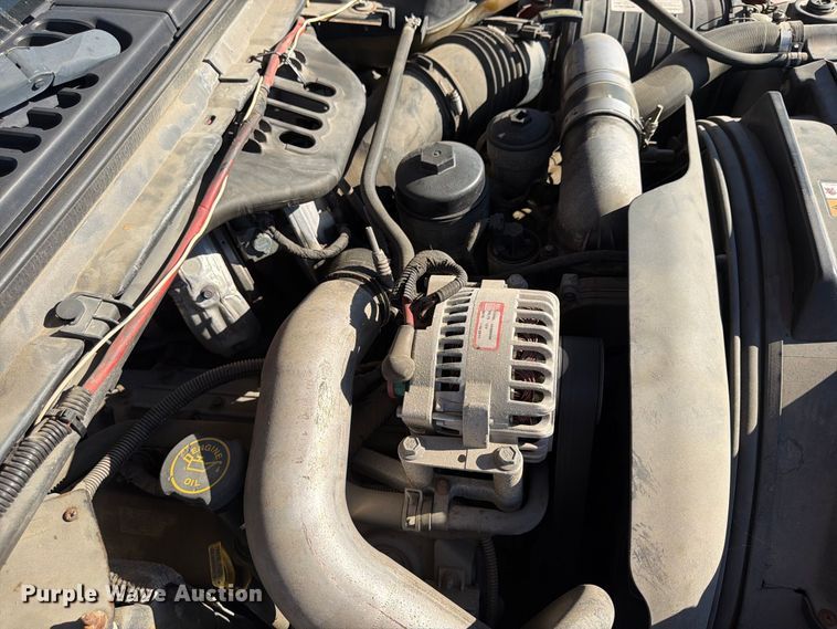image for item FU4762 2004 Ford F350 Super Duty Ext. Cab pickup truck