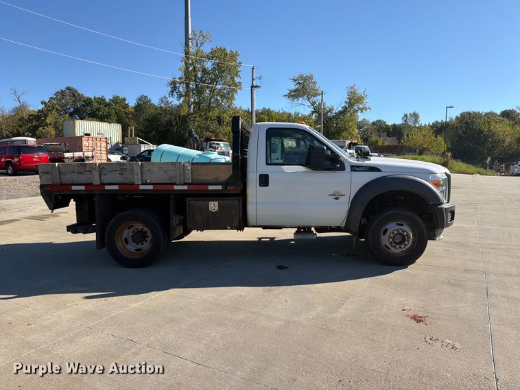 image for item FU4763 2014 Ford F450 Super Duty flatbed truck