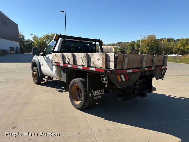 image for item FU4763 2014 Ford F450 Super Duty flatbed truck