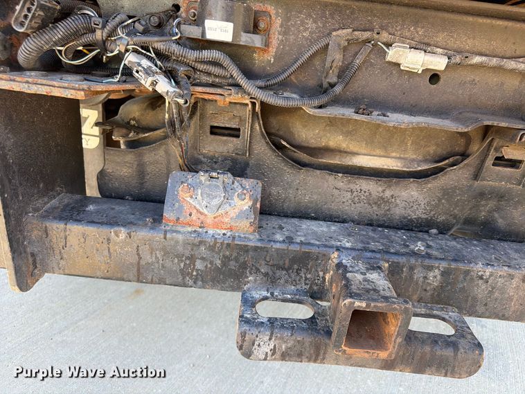 image for item FU4763 2014 Ford F450 Super Duty flatbed truck