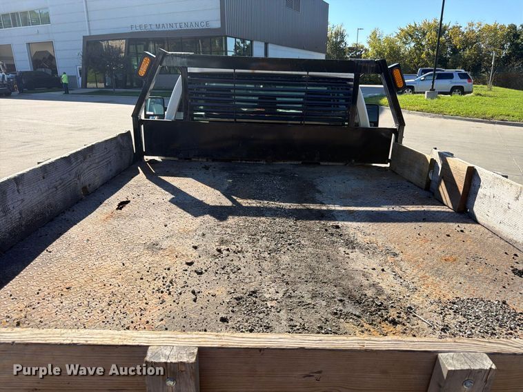 image for item FU4763 2014 Ford F450 Super Duty flatbed truck