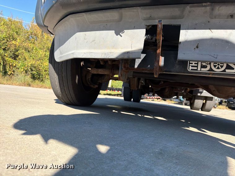 image for item FU4763 2014 Ford F450 Super Duty flatbed truck