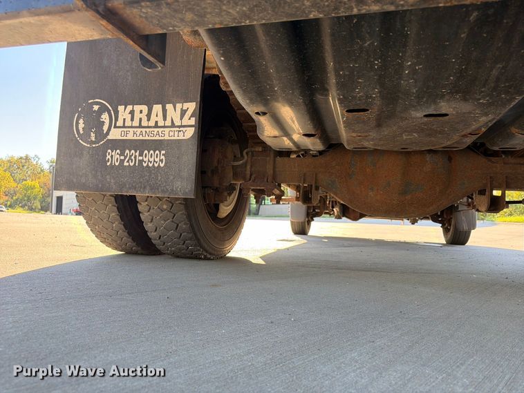 image for item FU4763 2014 Ford F450 Super Duty flatbed truck