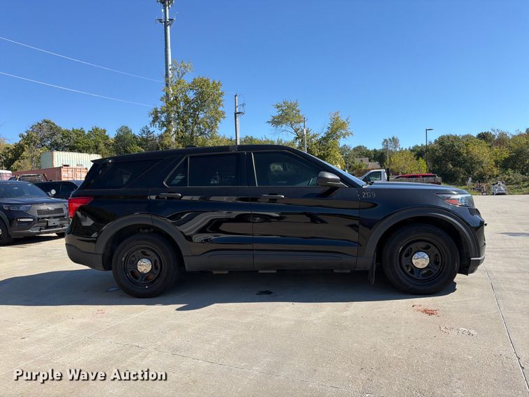 image for item FU4765 2021 Ford Explorer Police Interceptor SUV