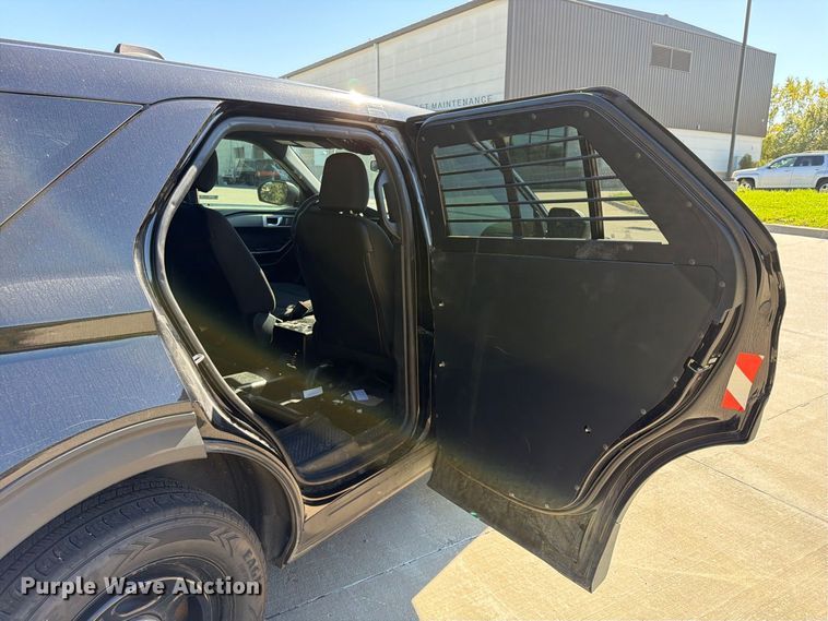 image for item FU4766 2021 Ford Explorer Police Interceptor SUV