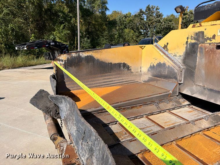 image for item FU4768 2012 Weiler P385 paver