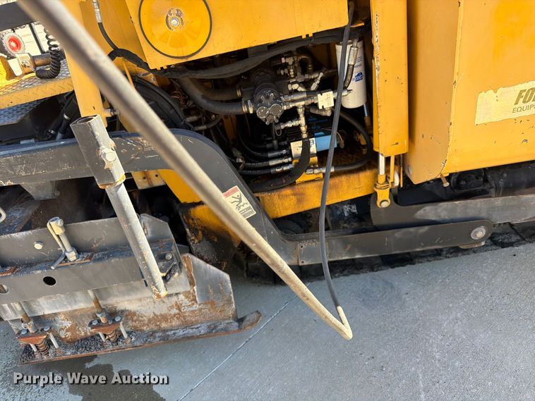 image for item FU4768 2012 Weiler P385 paver