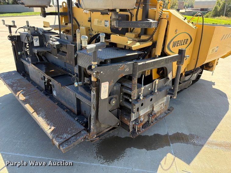 image for item FU4768 2012 Weiler P385 paver