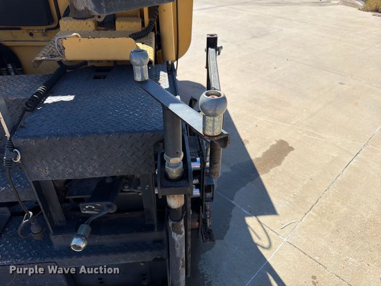 image for item FU4768 2012 Weiler P385 paver