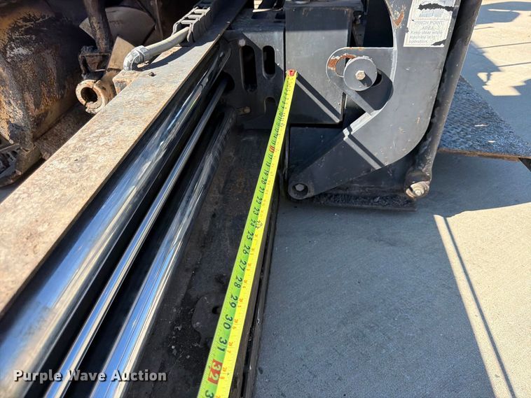 image for item FU4768 2012 Weiler P385 paver