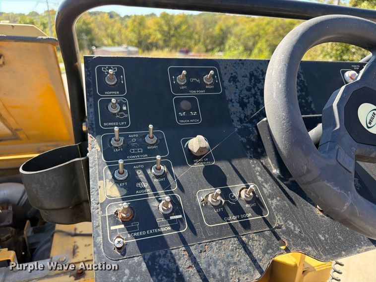 image for item FU4768 2012 Weiler P385 paver