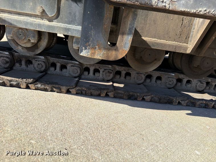 image for item FU4768 2012 Weiler P385 paver