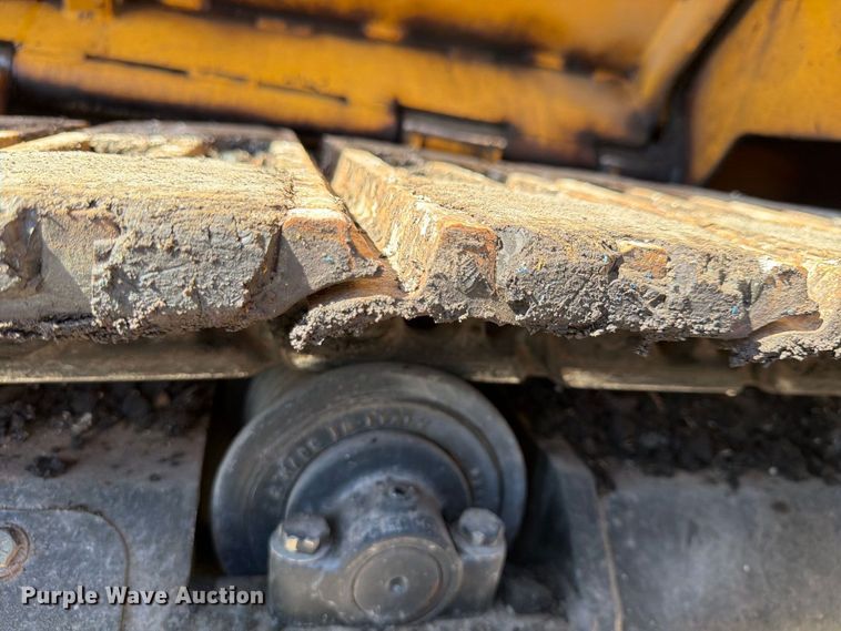 image for item FU4768 2012 Weiler P385 paver