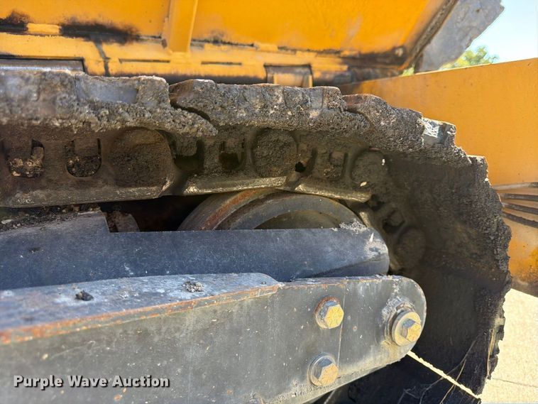 image for item FU4768 2012 Weiler P385 paver
