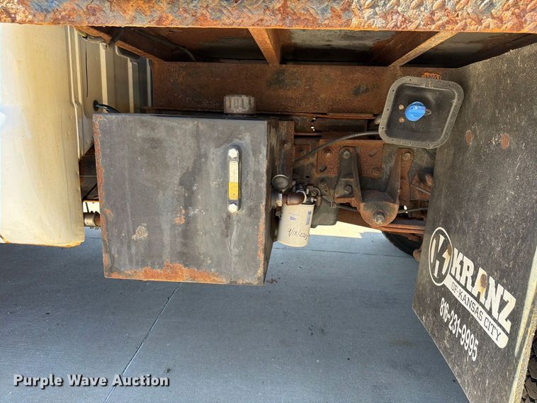 image for item FU4771 2015 Ford F450 Super Duty dump flatbed truck