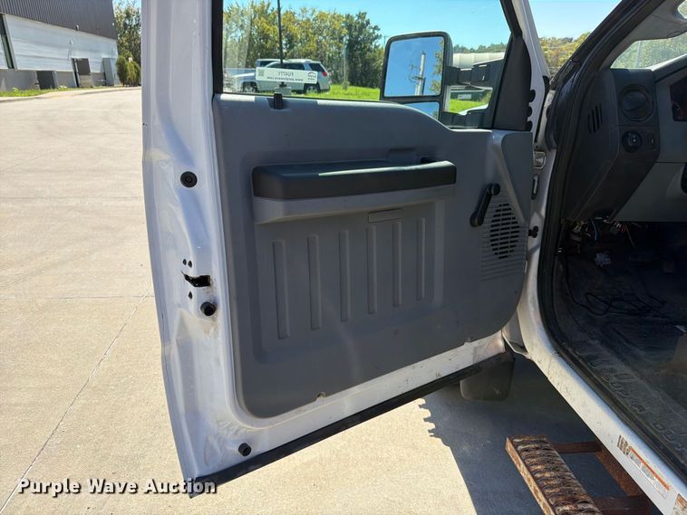 image for item FU4771 2015 Ford F450 Super Duty dump flatbed truck