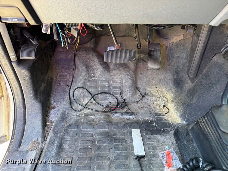image for item FU4771 2015 Ford F450 Super Duty dump flatbed truck
