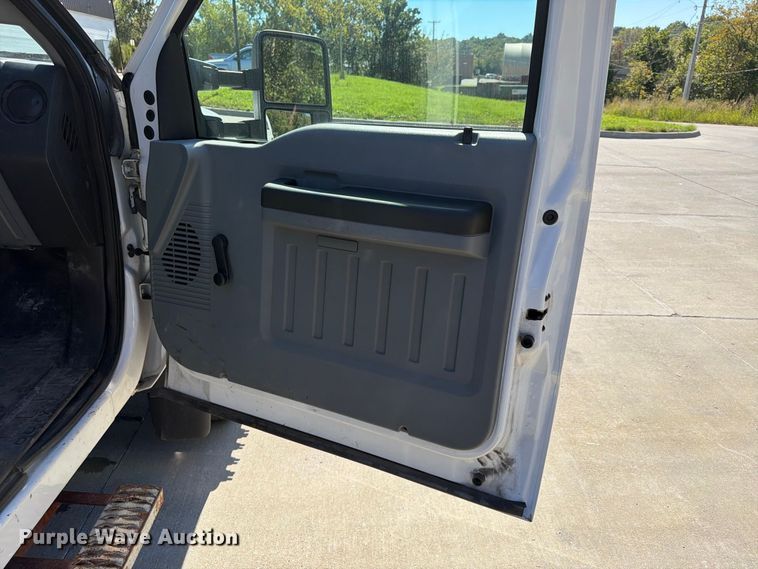 image for item FU4771 2015 Ford F450 Super Duty dump flatbed truck