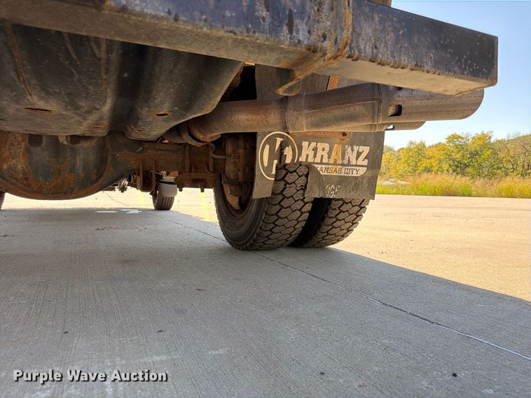 image for item FU4771 2015 Ford F450 Super Duty dump flatbed truck