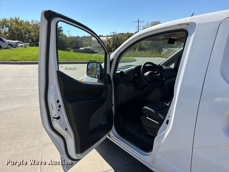 image for item FU4773 2015 Chevrolet City Express animal control van