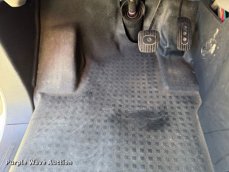 image for item FU4773 2015 Chevrolet City Express animal control van