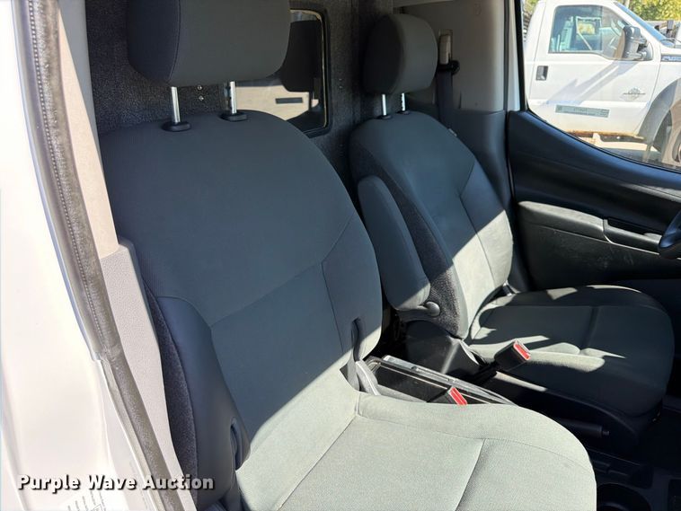 image for item FU4773 2015 Chevrolet City Express animal control van