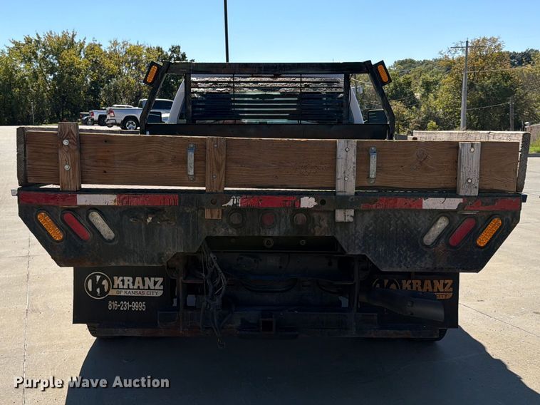 image for item FU4774 2013 Ford F450 Super Duty dump flatbed truck