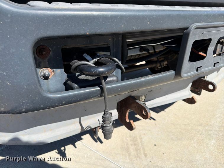 image for item FU4774 2013 Ford F450 Super Duty dump flatbed truck