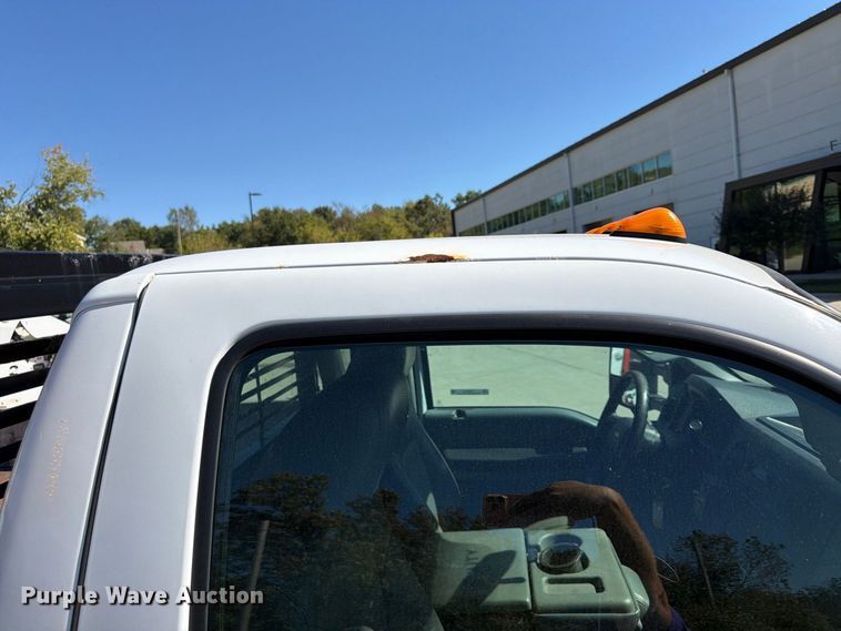 image for item FU4774 2013 Ford F450 Super Duty dump flatbed truck
