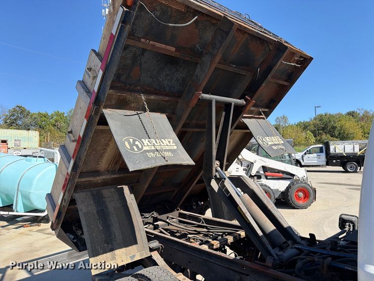 image for item FU4774 2013 Ford F450 Super Duty dump flatbed truck
