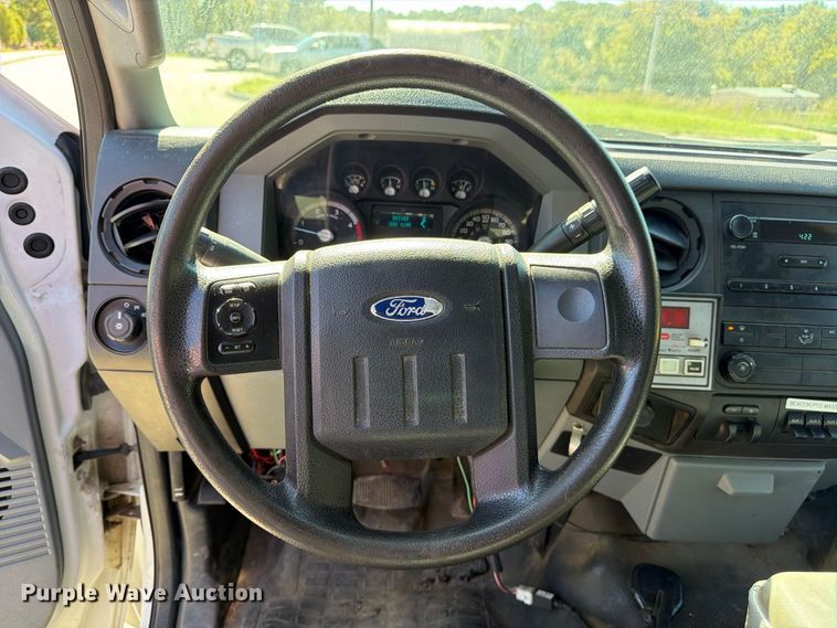 image for item FU4774 2013 Ford F450 Super Duty dump flatbed truck