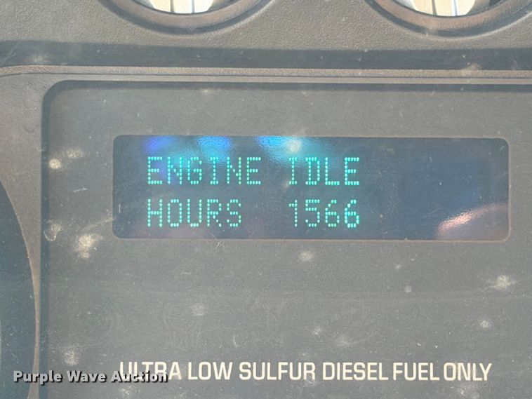image for item FU4774 2013 Ford F450 Super Duty dump flatbed truck