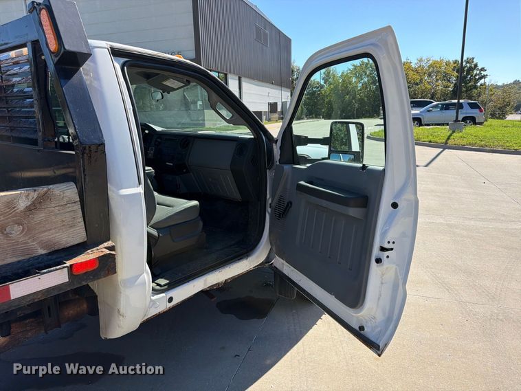 image for item FU4774 2013 Ford F450 Super Duty dump flatbed truck
