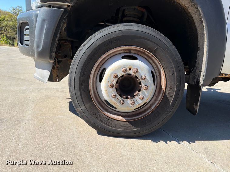 image for item FU4774 2013 Ford F450 Super Duty dump flatbed truck