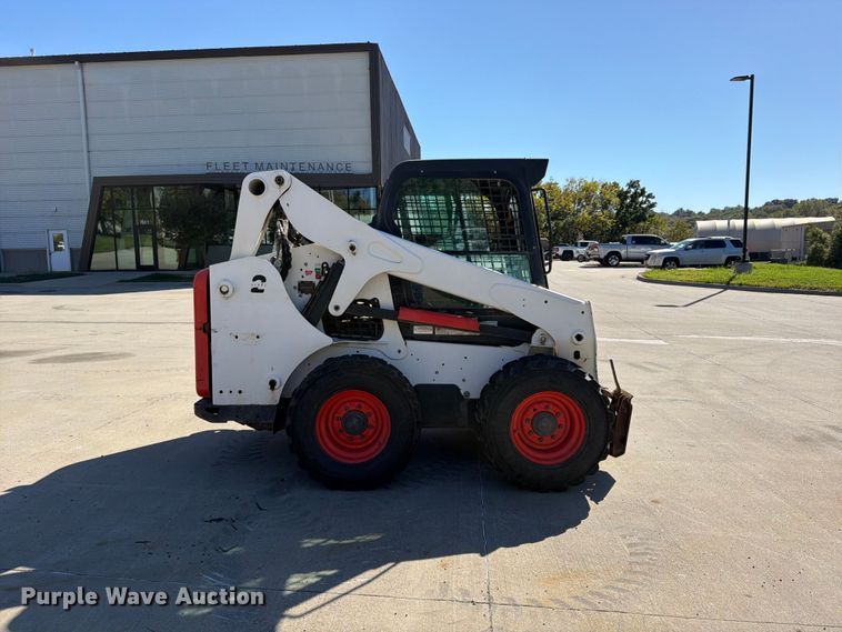 image for item FU4775 2018 Bobcat S650 skid steer loader