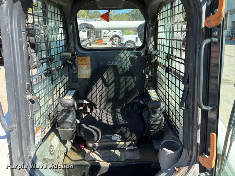 image for item FU4775 2018 Bobcat S650 skid steer loader
