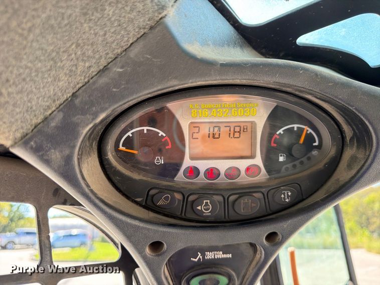 image for item FU4775 2018 Bobcat S650 skid steer loader