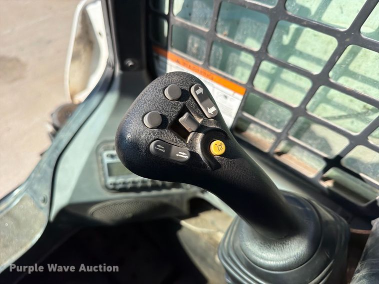 image for item FU4775 2018 Bobcat S650 skid steer loader