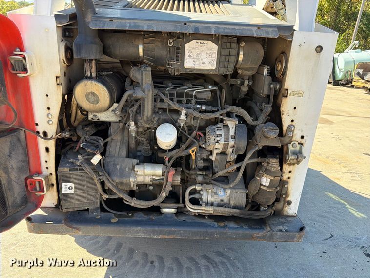 image for item FU4775 2018 Bobcat S650 skid steer loader