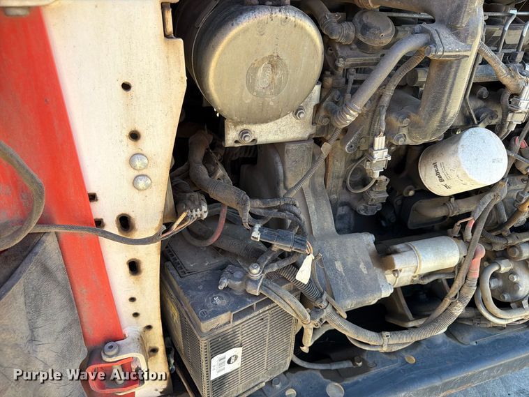 image for item FU4775 2018 Bobcat S650 skid steer loader