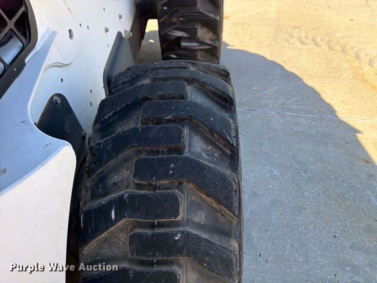 image for item FU4775 2018 Bobcat S650 skid steer loader