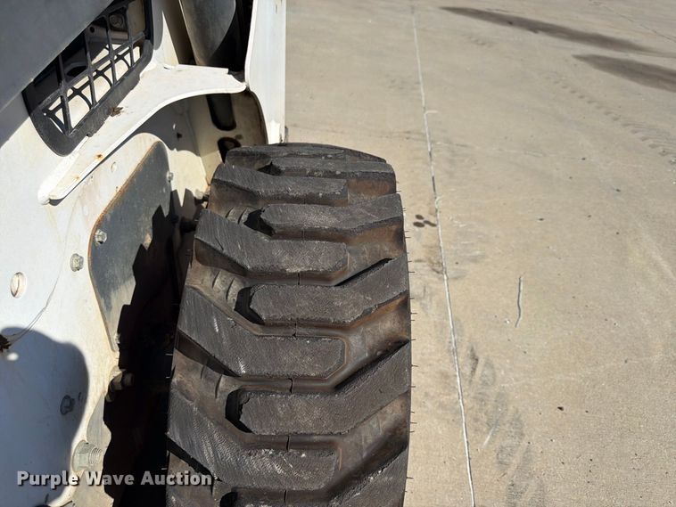 image for item FU4775 2018 Bobcat S650 skid steer loader