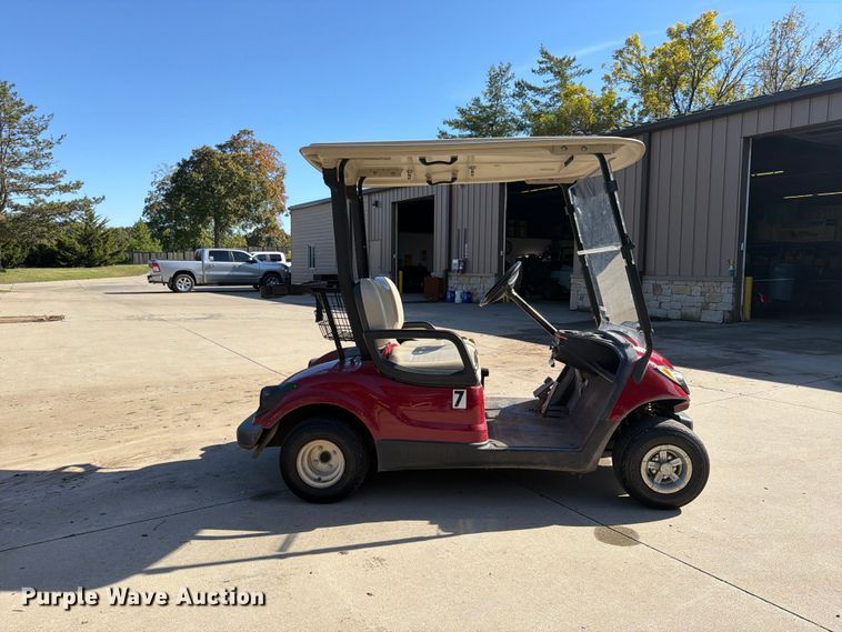 image for item FU4828 2013 Yamaha golf cart