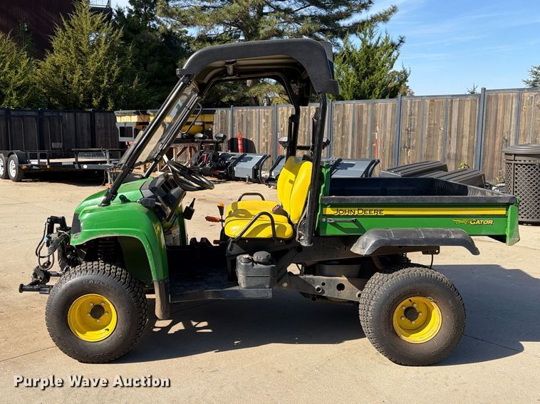 image for item FU4830 2016 John Deere Gator HPX utility vehicle