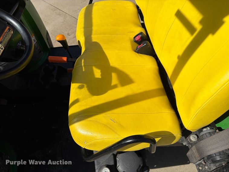image for item FU4830 2016 John Deere Gator HPX utility vehicle