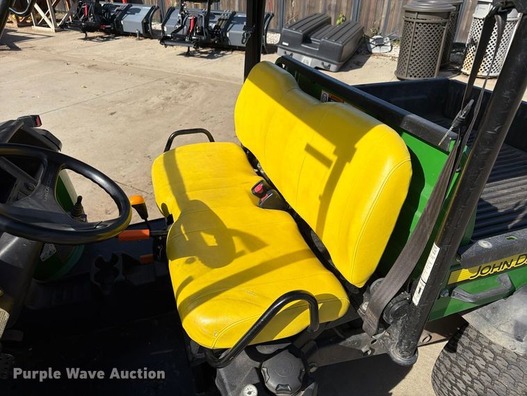 image for item FU4830 2016 John Deere Gator HPX utility vehicle