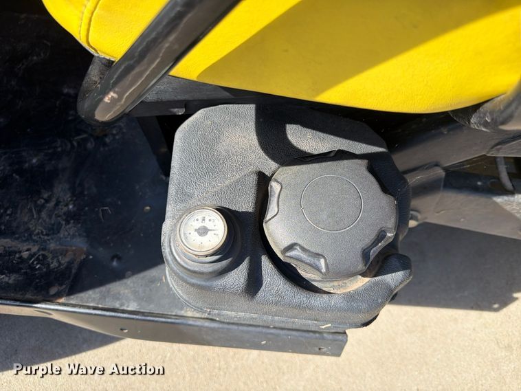 image for item FU4830 2016 John Deere Gator HPX utility vehicle